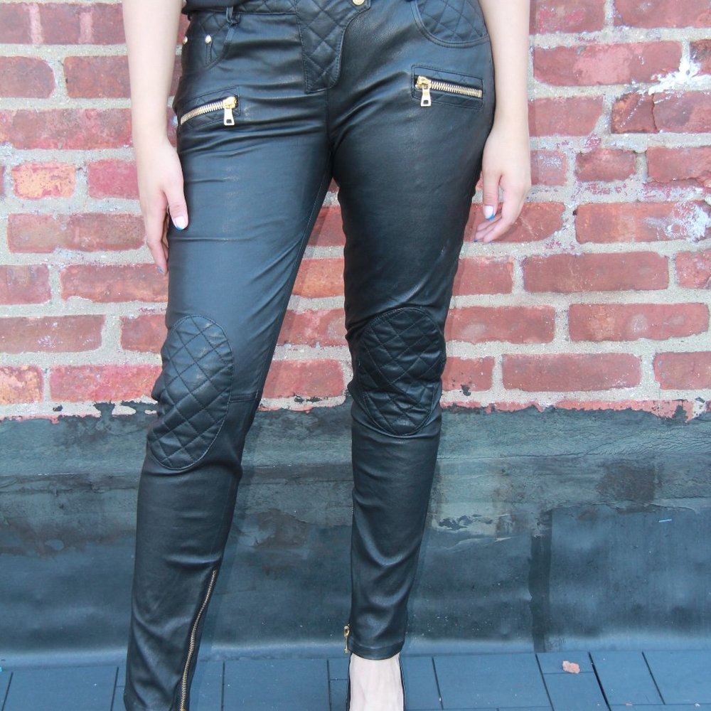 BALMAIN Women's Black Quilted Leather Skinny Pants - Modele 5530